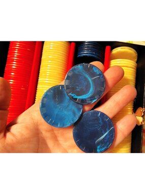 Vtg. Bakelite Poker Chip Set Fabulous Las Vegas Red Dice 200+ Swirl Chips Casino